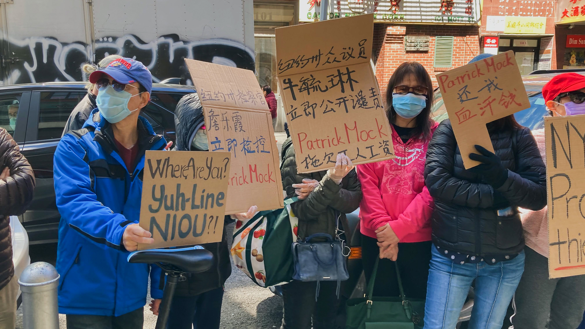 Patrick Mock went viral for confronting de Blasio when the pandemic hit New York. Former workers of his Chinatown business have yet to collect their owed wages from a lawsuit settled two years ago.